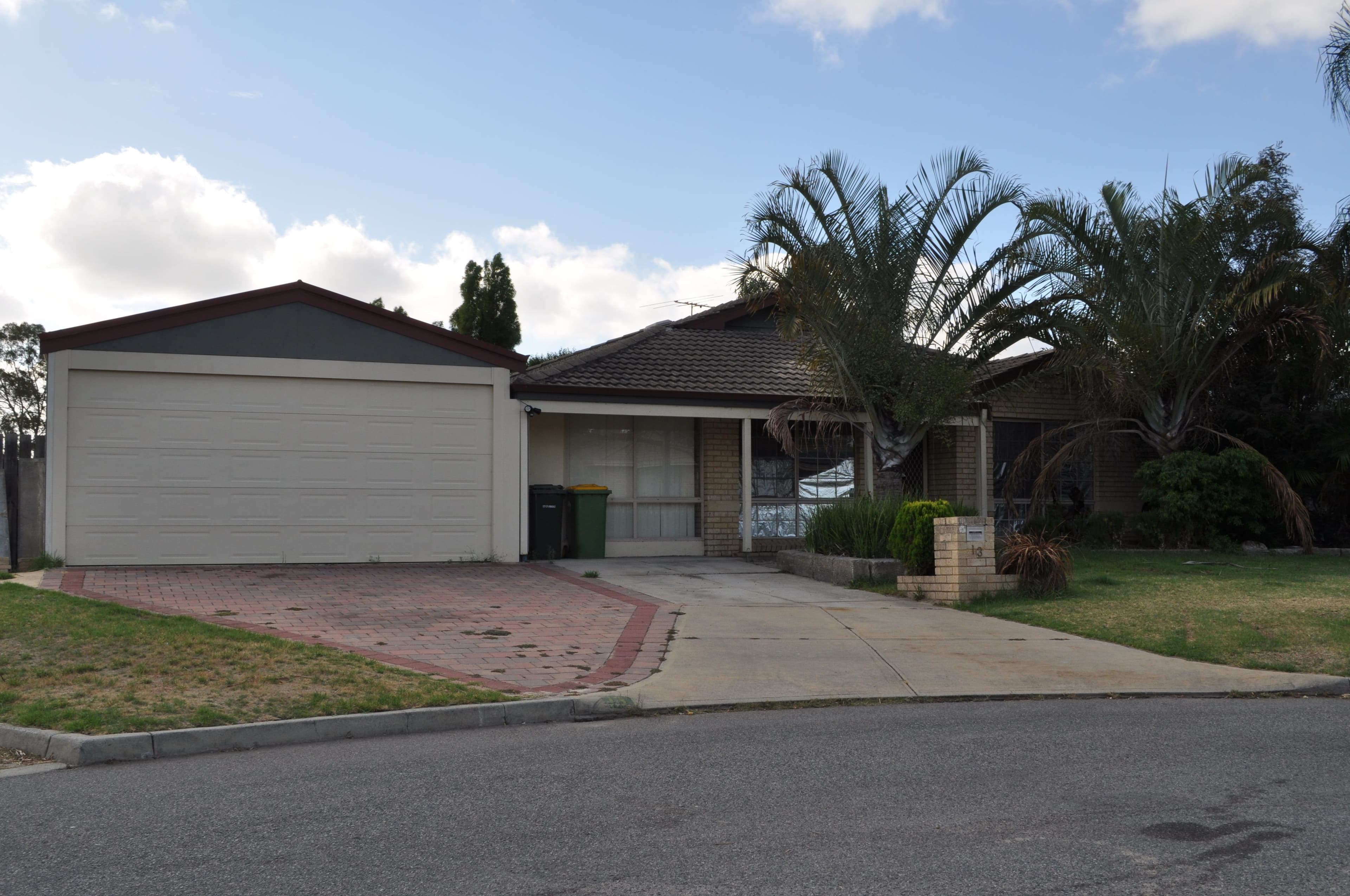 13 Emperor Close, Seville Grove WA 6112, Seville Grove - Image 1