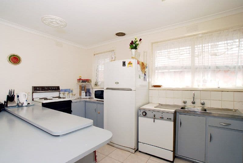 12 McKirdy Street, SPRINGVALE VIC 3171, Springvale - Thumbnail 8