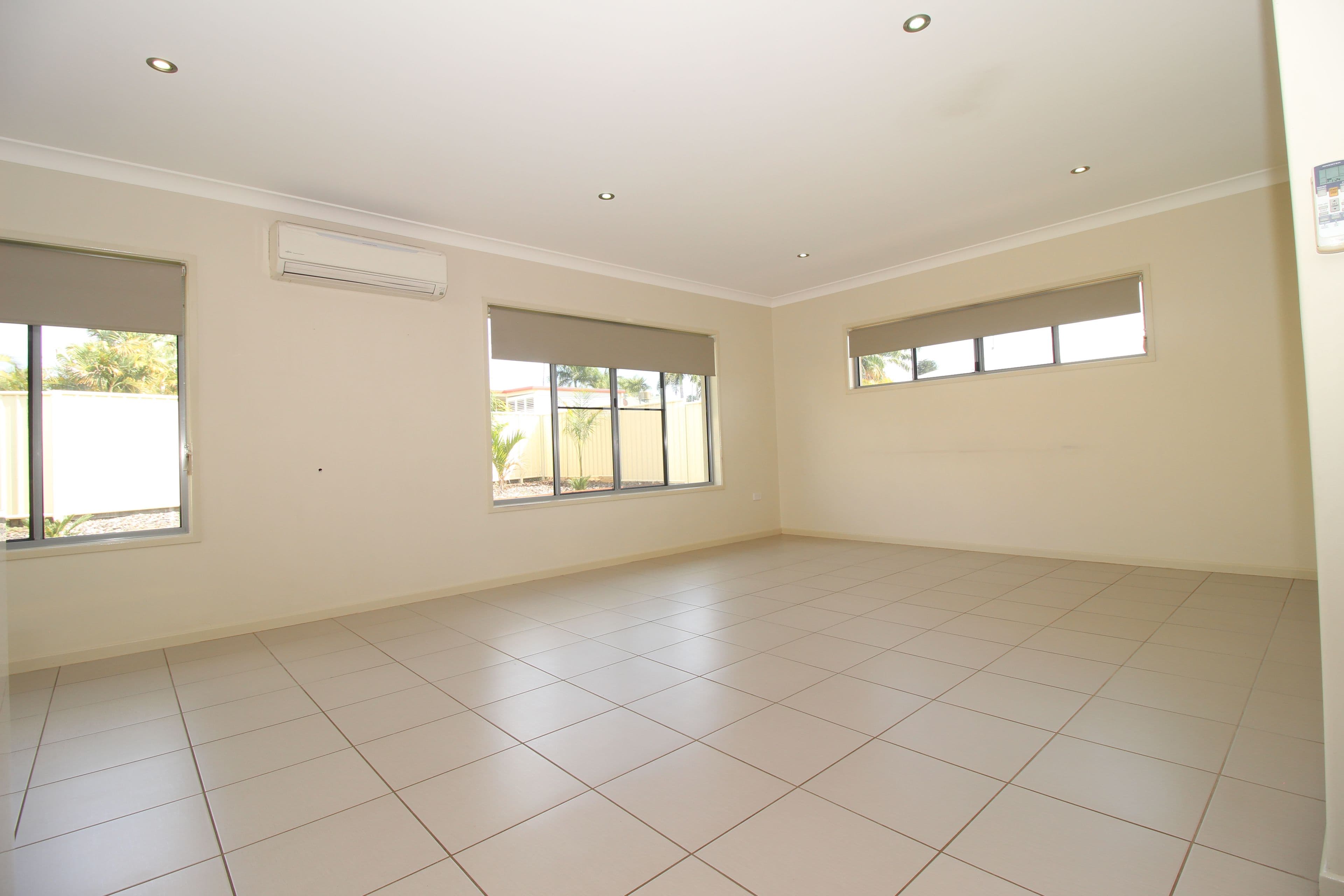 15 Berthun Street, Emerald QLD 4720, Emerald - Thumbnail 7