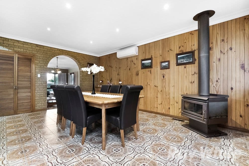 70 Bertrand Avenue, Mulgrave VIC 3170, Mulgrave - Thumbnail 4