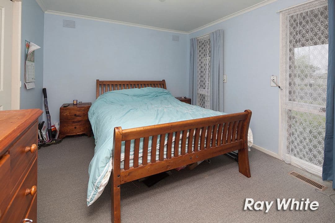 6 Ferndale Drive, Frankston VIC 3199, Frankston - Thumbnail 2