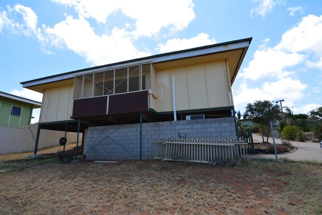 6 Craggs Court, Carnarvon WA 6701, Carnarvon - Image 1
