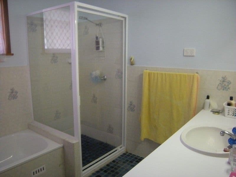 16 Cummins Avenue, MOREE NSW 2400, Moree - Thumbnail 5