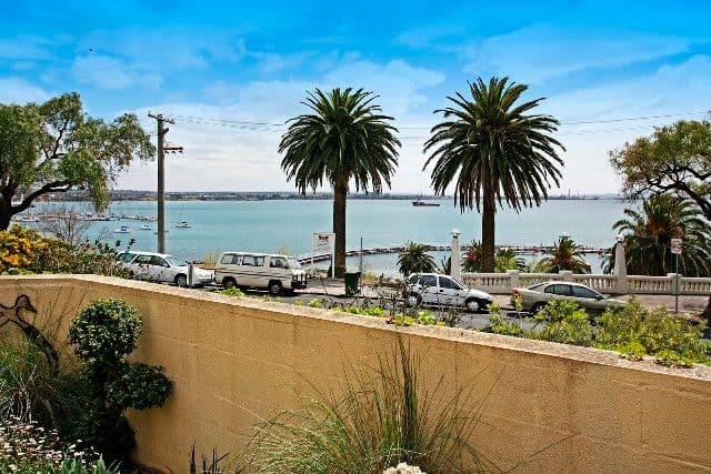 64 Eastern Beach Road, GEELONG VIC 3220, Geelong - Thumbnail 3
