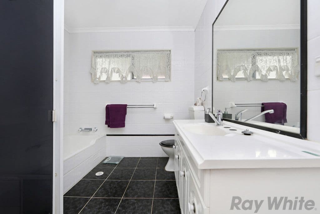 11 Panorama Avenue, Charmhaven - Thumbnail 7