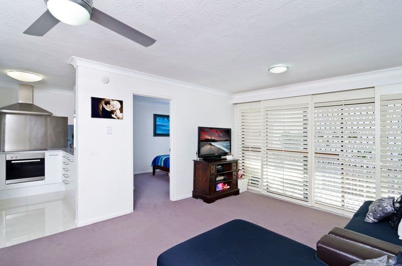 19 Fifteenth Avenue, PALM BEACH QLD 4221, Palm Beach - Image 1
