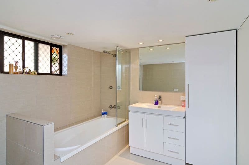 19 Fifteenth Avenue, PALM BEACH QLD 4221, Palm Beach - Thumbnail 3