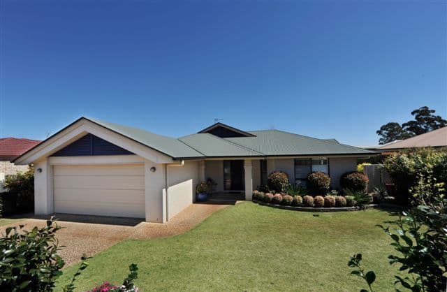 5 Weis Crescent, MIDDLE RIDGE QLD 4350, Middle Ridge - Image 1