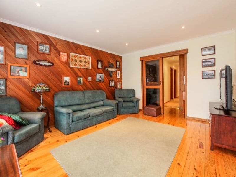 33 Allandale Drive, Deer Park - Thumbnail 5