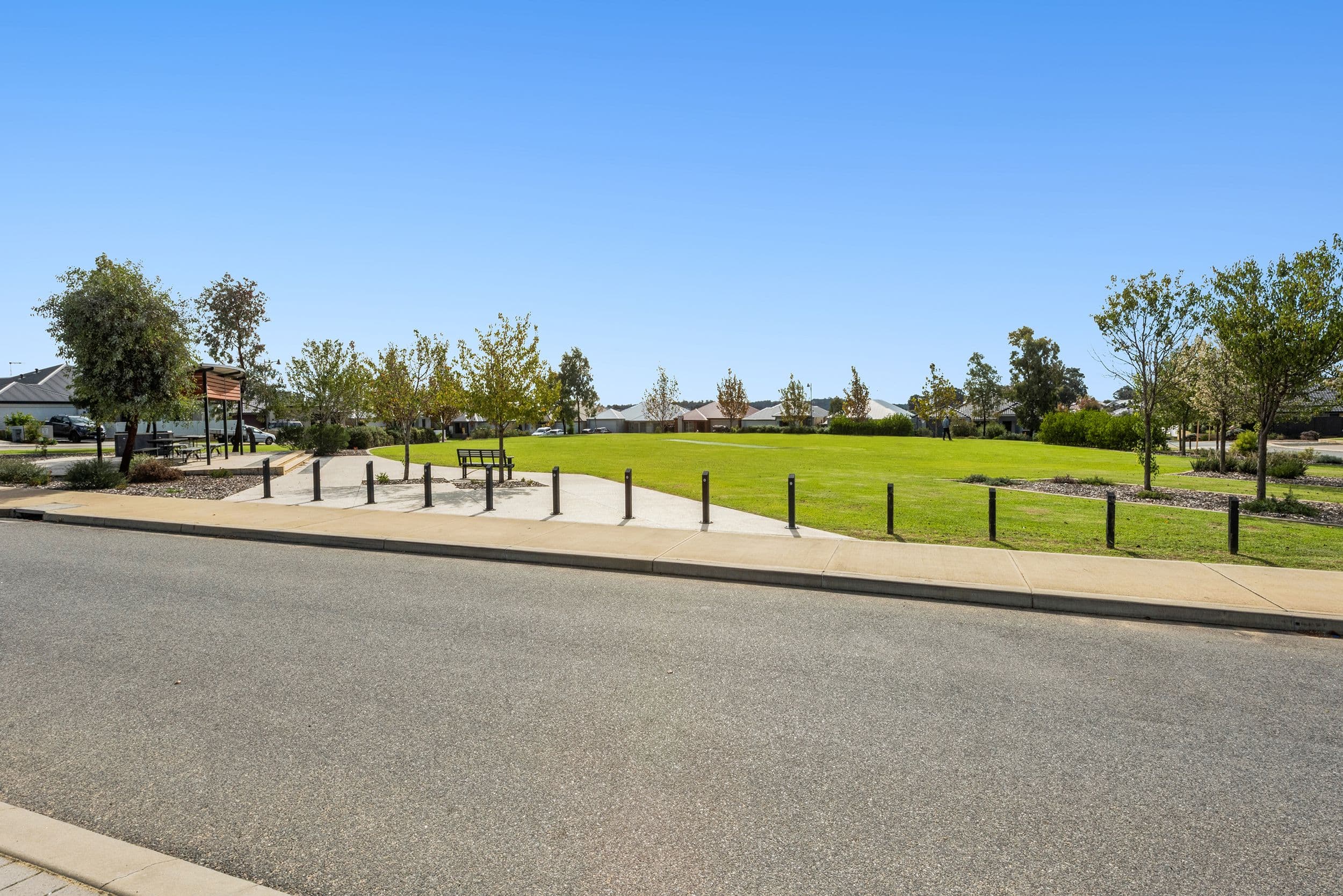 15 Holbeck Way, Baldivis WA 6171, Baldivis - Thumbnail 3
