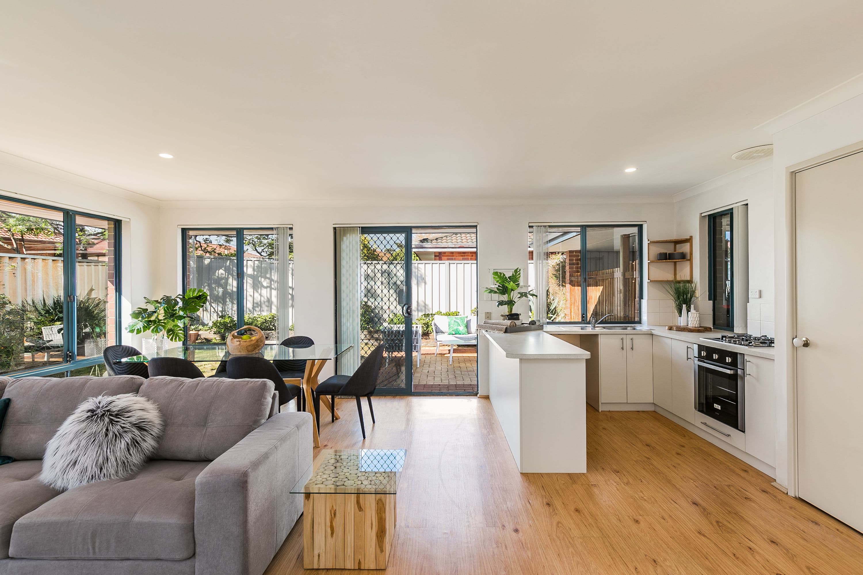 14 Stratton Street, Hamilton Hill WA 6163, Hamilton Hill - Image 1