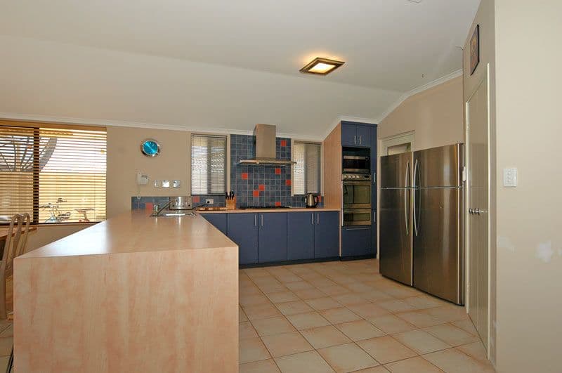 4 Fairywren Drive, BEECHBORO WA 6063, Beechboro - Thumbnail 4