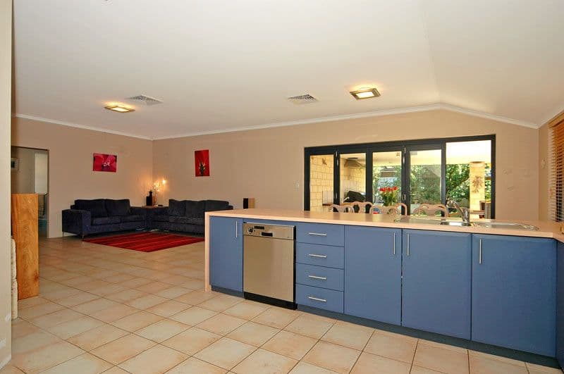 4 Fairywren Drive, BEECHBORO WA 6063, Beechboro - Thumbnail 6