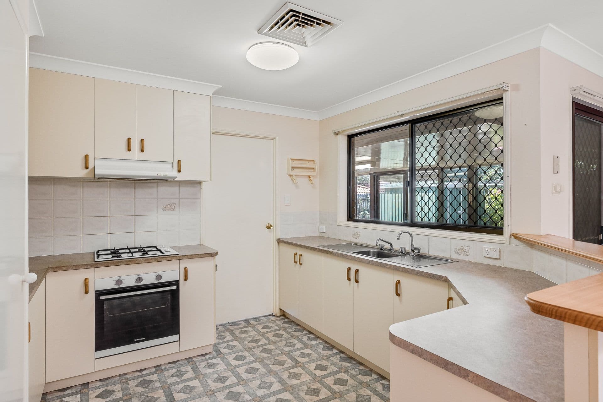 2 Annie Close, Kearneys Spring QLD 4350, Kearneys Spring - Thumbnail 3