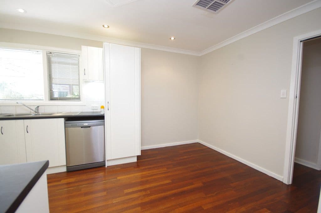 43 Montrose Avenue, Girrawheen WA 6064, Girrawheen - Thumbnail 3
