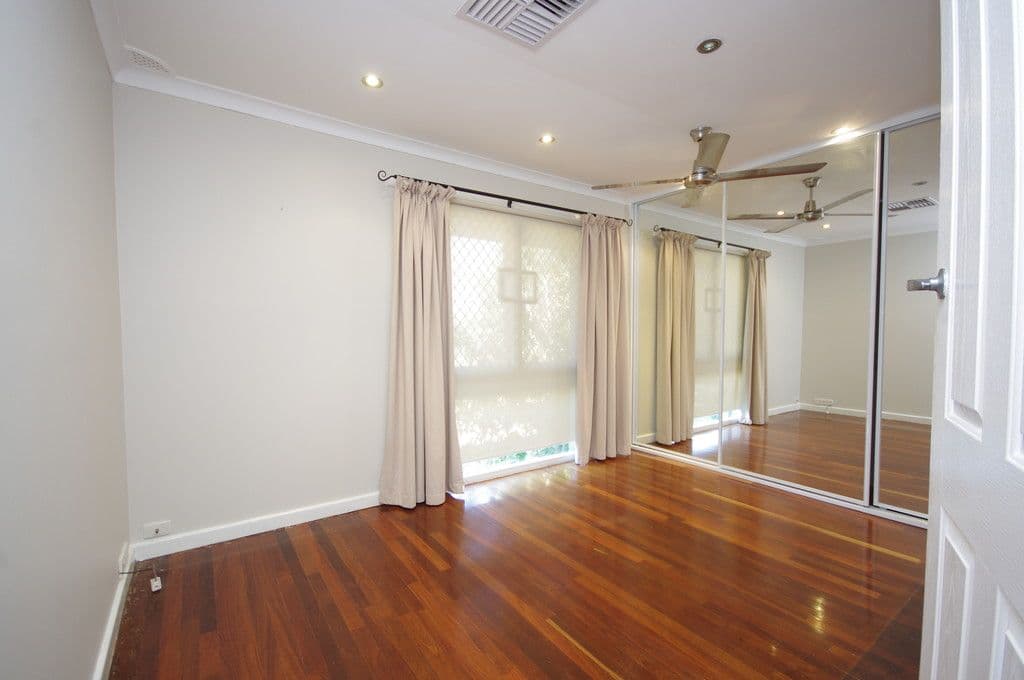 43 Montrose Avenue, Girrawheen WA 6064, Girrawheen - Thumbnail 4
