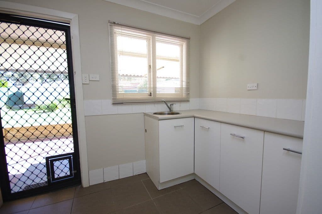 43 Montrose Avenue, Girrawheen WA 6064, Girrawheen - Thumbnail 8