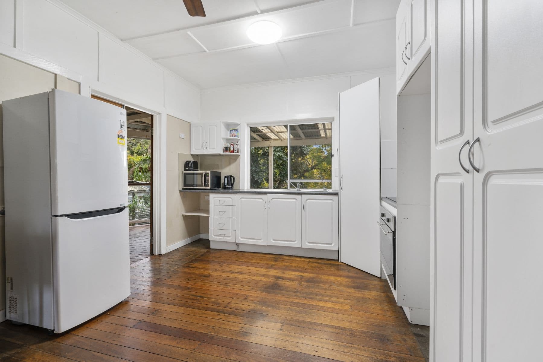 9 Webb Lane, Woodford QLD 4514, Woodford - Thumbnail 3