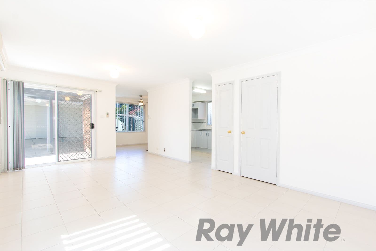 8 Hamilton Street, Hamilton North - Thumbnail 4
