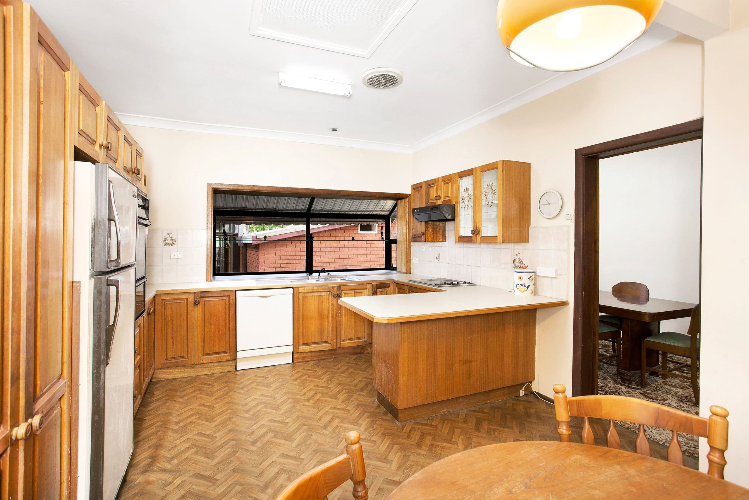 12 Yathong Road, Caringbah - Thumbnail 2