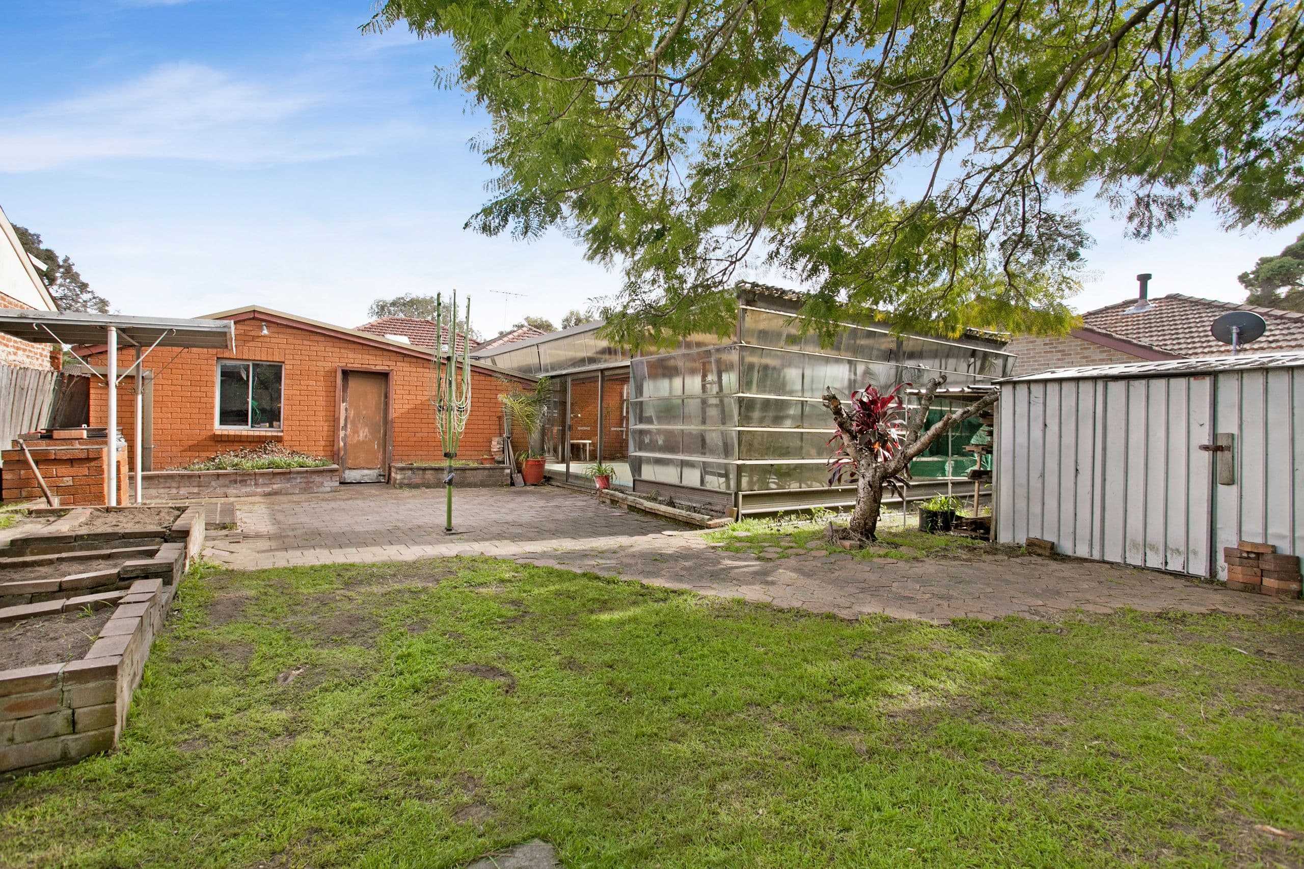 12 Yathong Road, Caringbah - Thumbnail 8