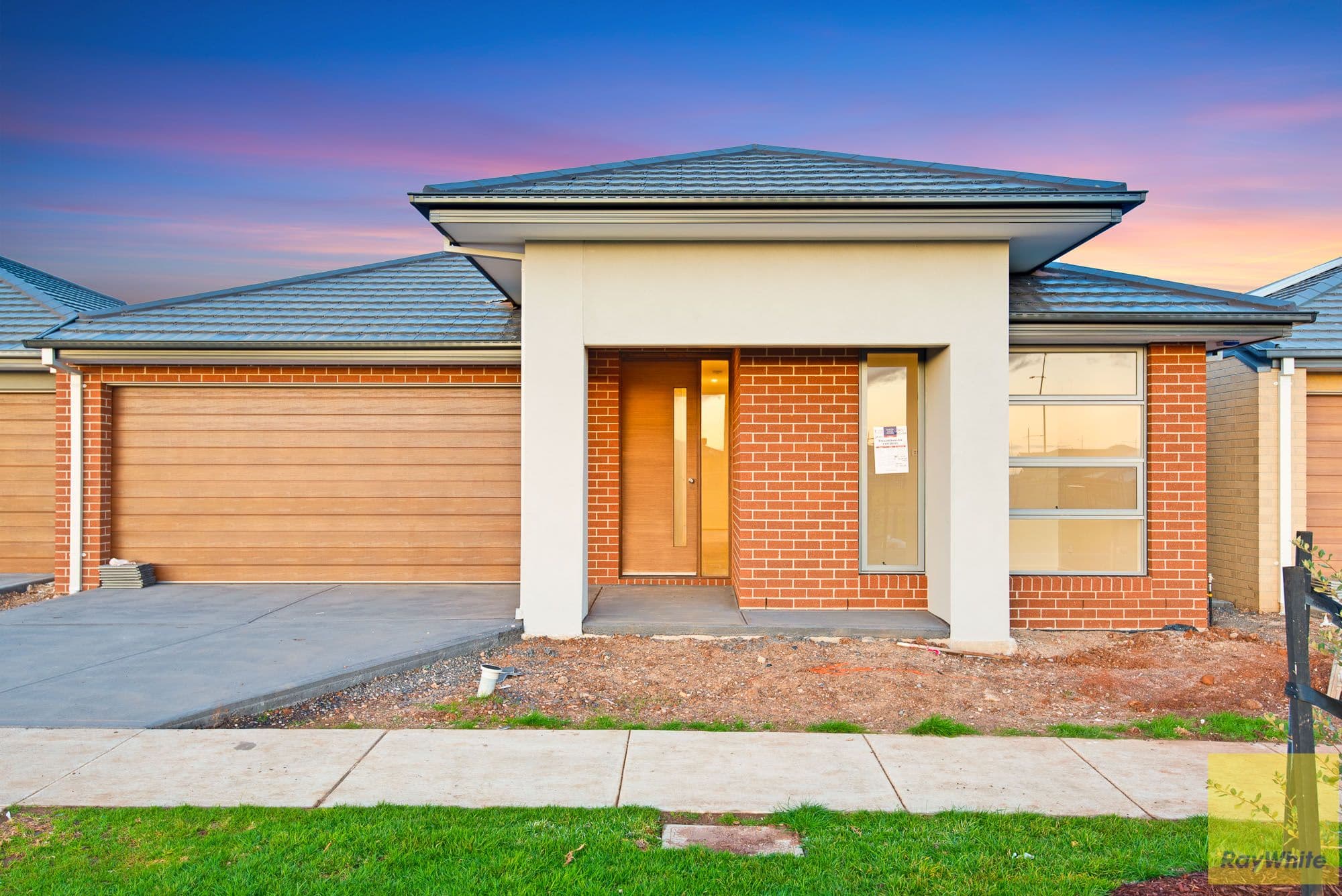 10 Ritchie Circuit, Tarneit VIC 3029, Tarneit - Thumbnail 2