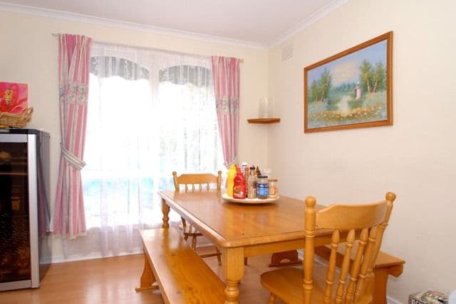 5 Zircon Street, WYNDHAM VALE VIC 3024, Wyndham Vale - Thumbnail 3