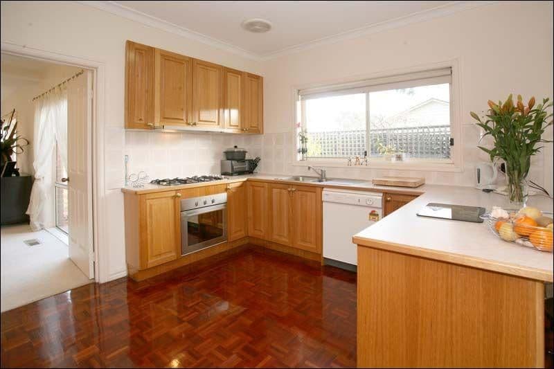 17 Headingley Road, MOUNT WAVERLEY VIC 3149, Mount Waverley - Thumbnail 2
