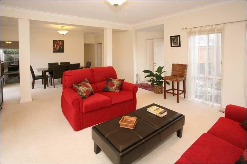 17 Headingley Road, MOUNT WAVERLEY VIC 3149, Mount Waverley - Thumbnail 4