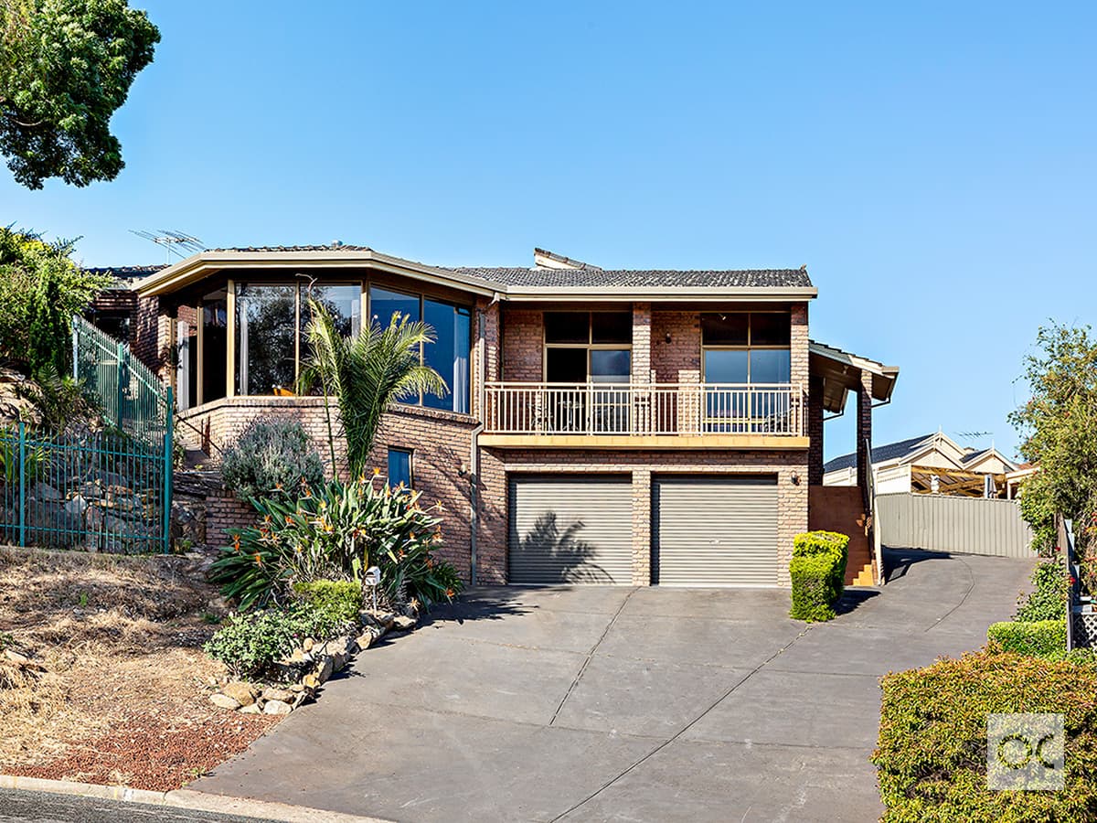 8 Welkin Court, Modbury North - Thumbnail 2