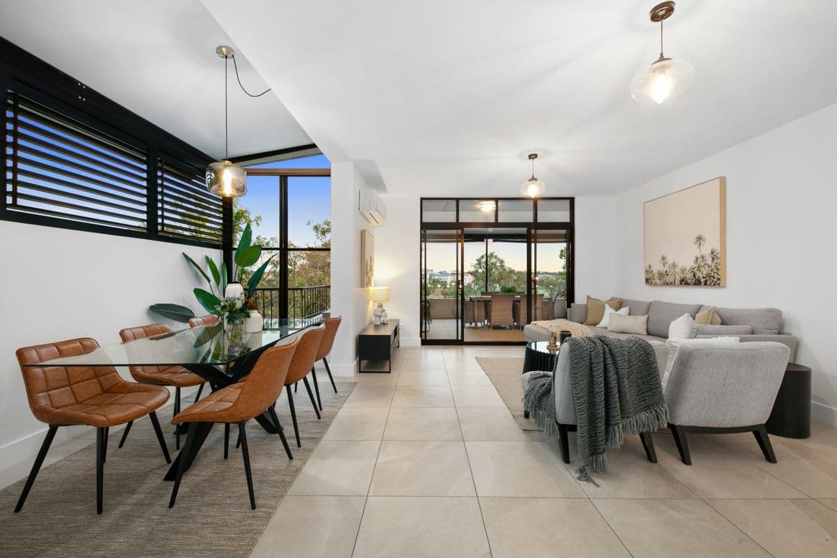 17 Rosecliffe Street, Highgate Hill QLD 4101, Highgate Hill - Image 1