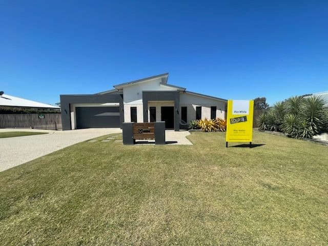 27 Tomtit Avenue, Parkhurst QLD 4702, Parkhurst - Image 1