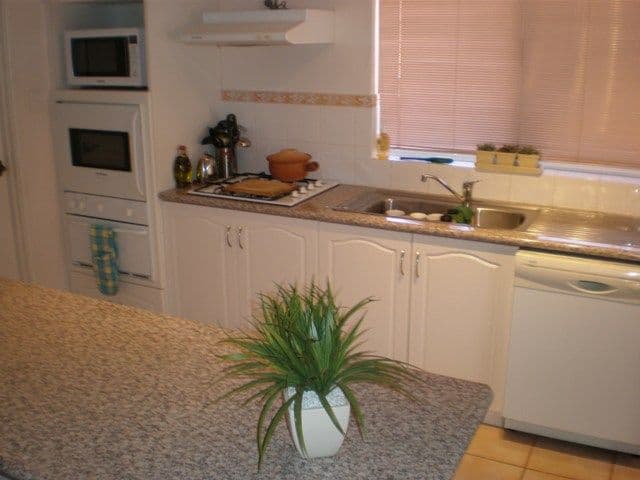 13 Portacello Circle, WANDINA WA 6530, Wandina - Thumbnail 4