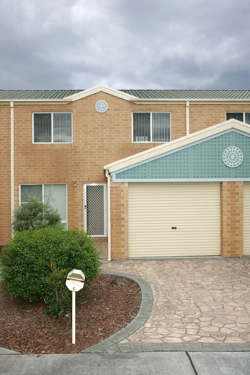 32 Aurora Place, BATEAU BAY NSW 2261, Bateau Bay - Thumbnail 2