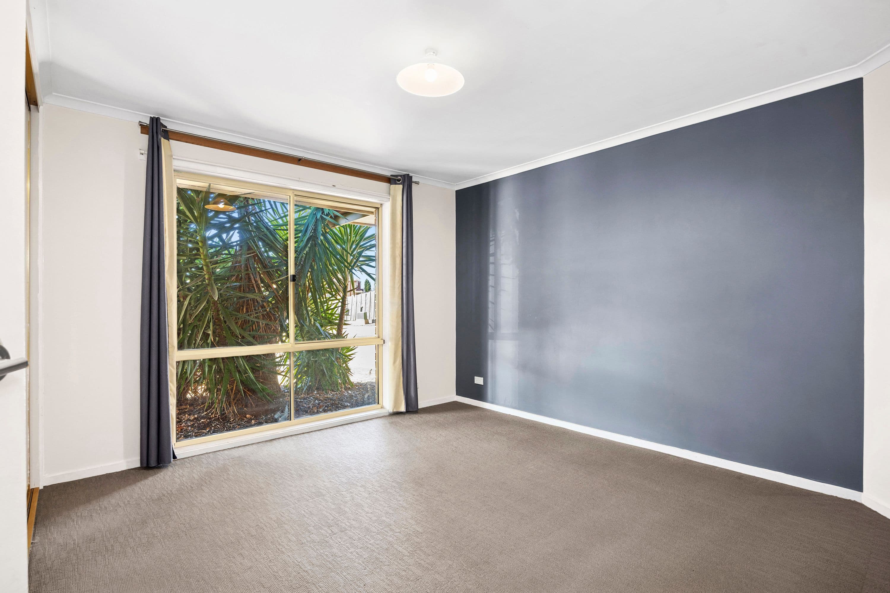 15 Coakley Crescent, LOVELY BANKS VIC 3213, Lovely Banks - Thumbnail 4