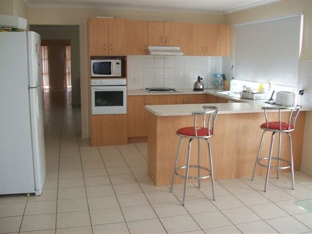 11 Bristol Mews, CRAIGIEBURN VIC 3064, Craigieburn - Thumbnail 2