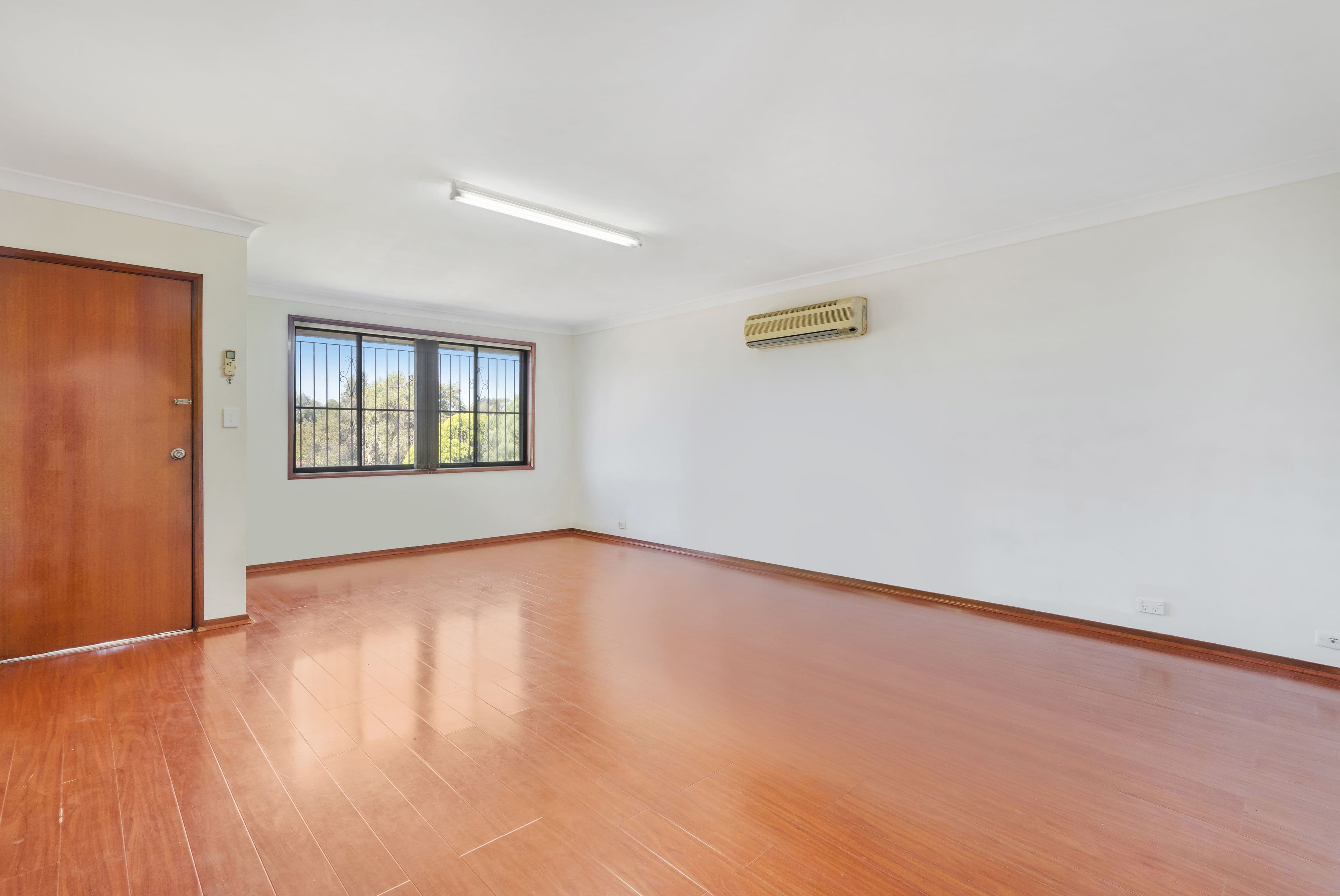 9 Wheatley Street, St Johns Park NSW 2176, St Johns Park - Thumbnail 2