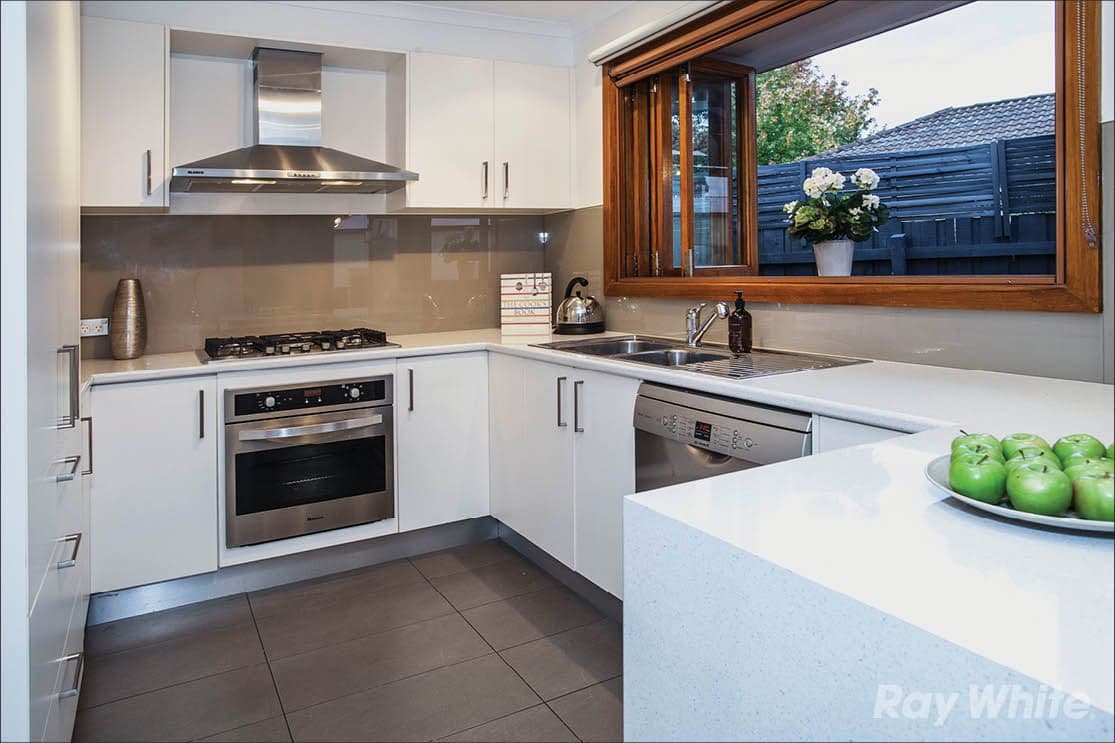 31 Stradella Avenue, Vermont South VIC 3133, Vermont South - Thumbnail 4