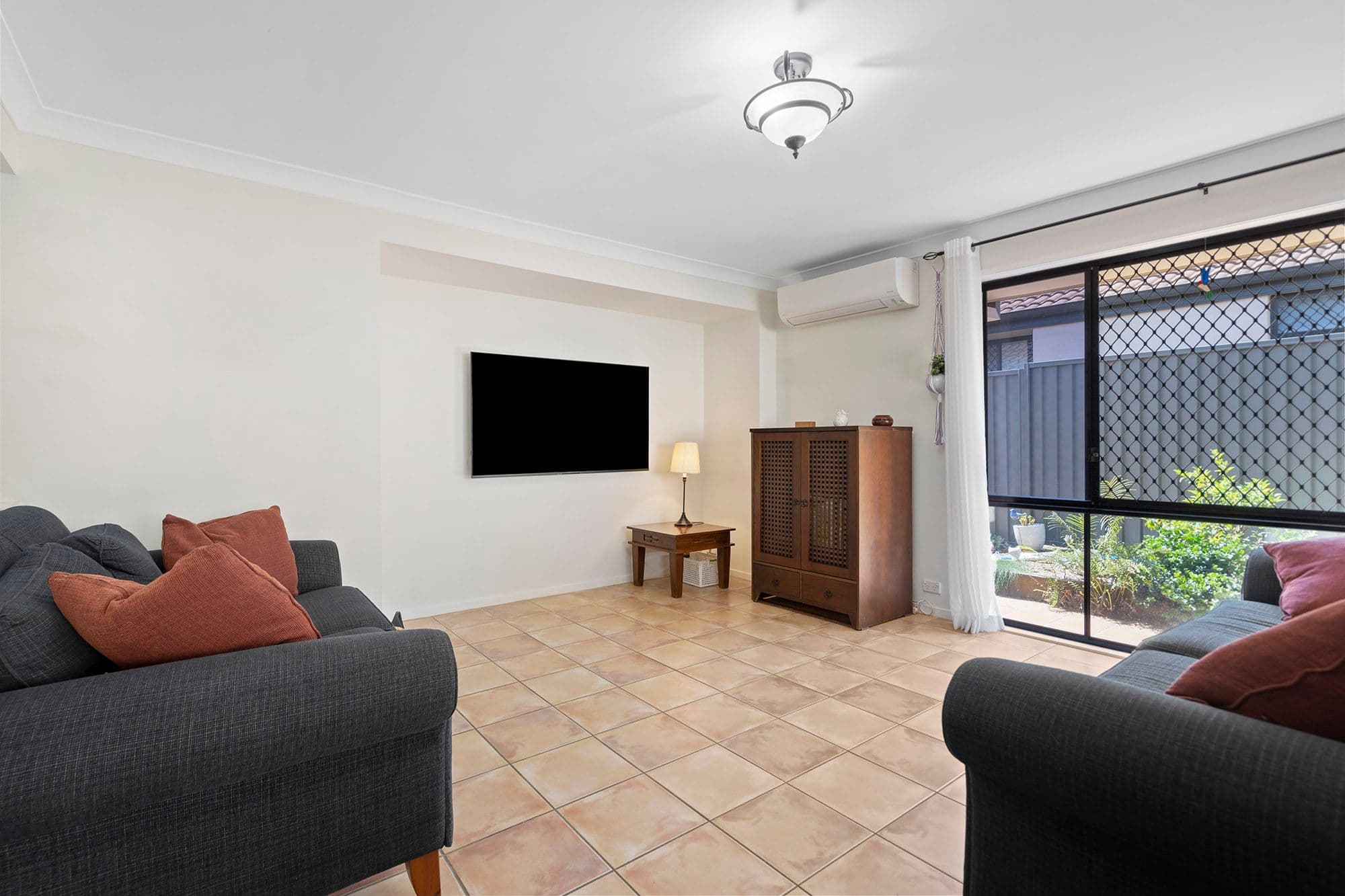 20 Pinedale Crescent, Parkinson QLD 4115, Parkinson - Thumbnail 2