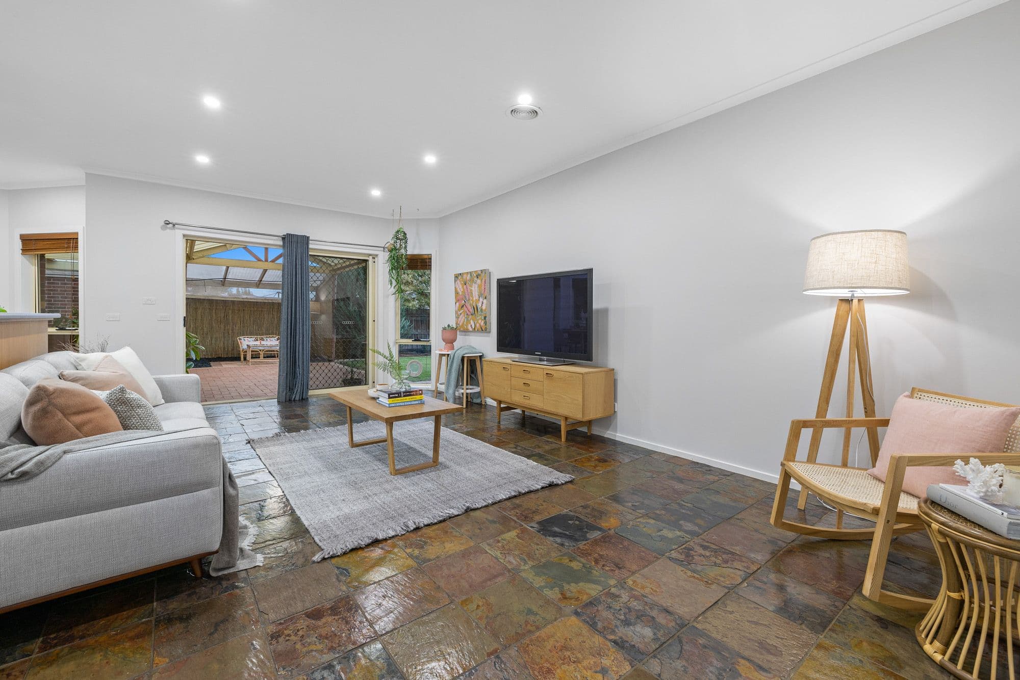 43 Black Forest Road, Werribee VIC 3030, Werribee - Thumbnail 6