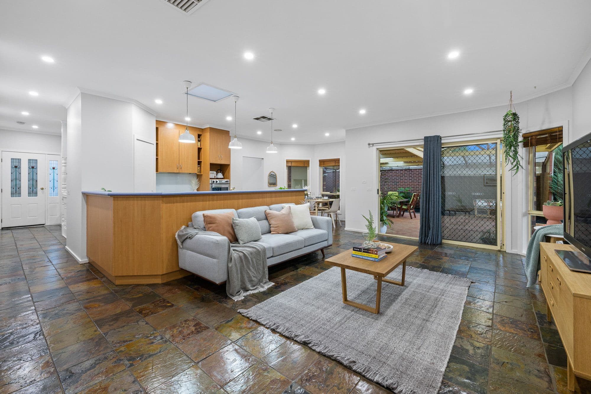 43 Black Forest Road, Werribee VIC 3030, Werribee - Thumbnail 7