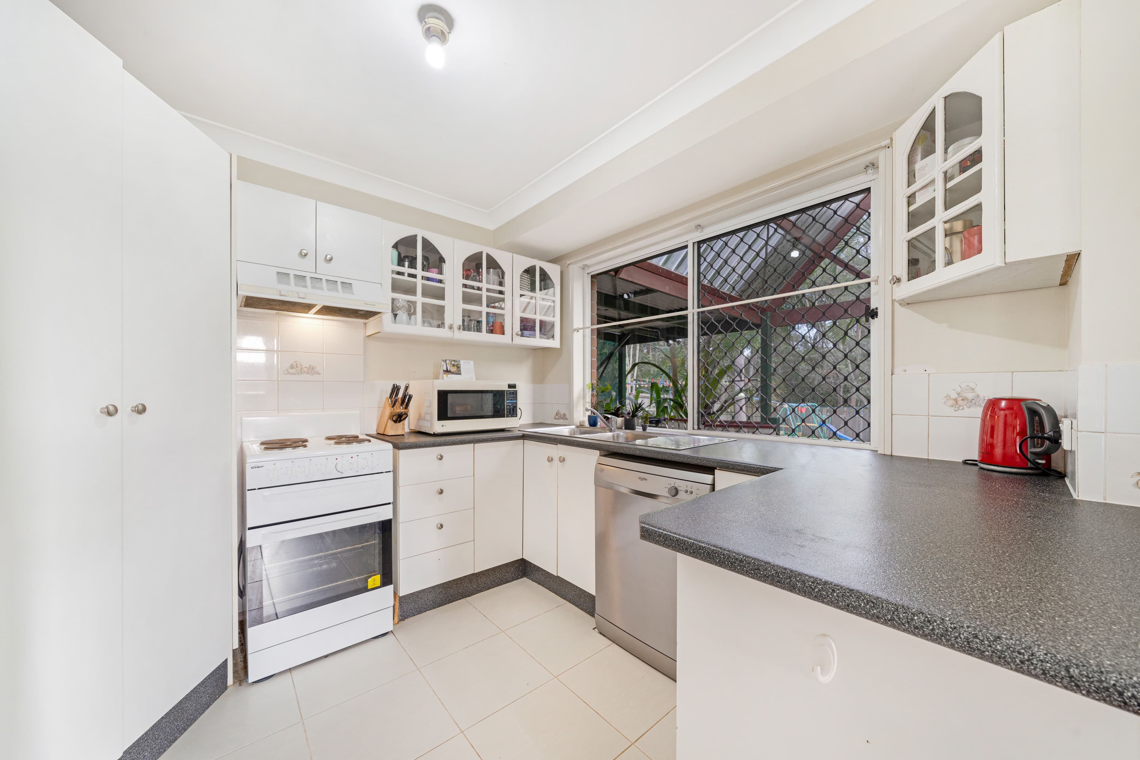 11 Natone Court, Edens Landing QLD 4207, Edens Landing - Thumbnail 6