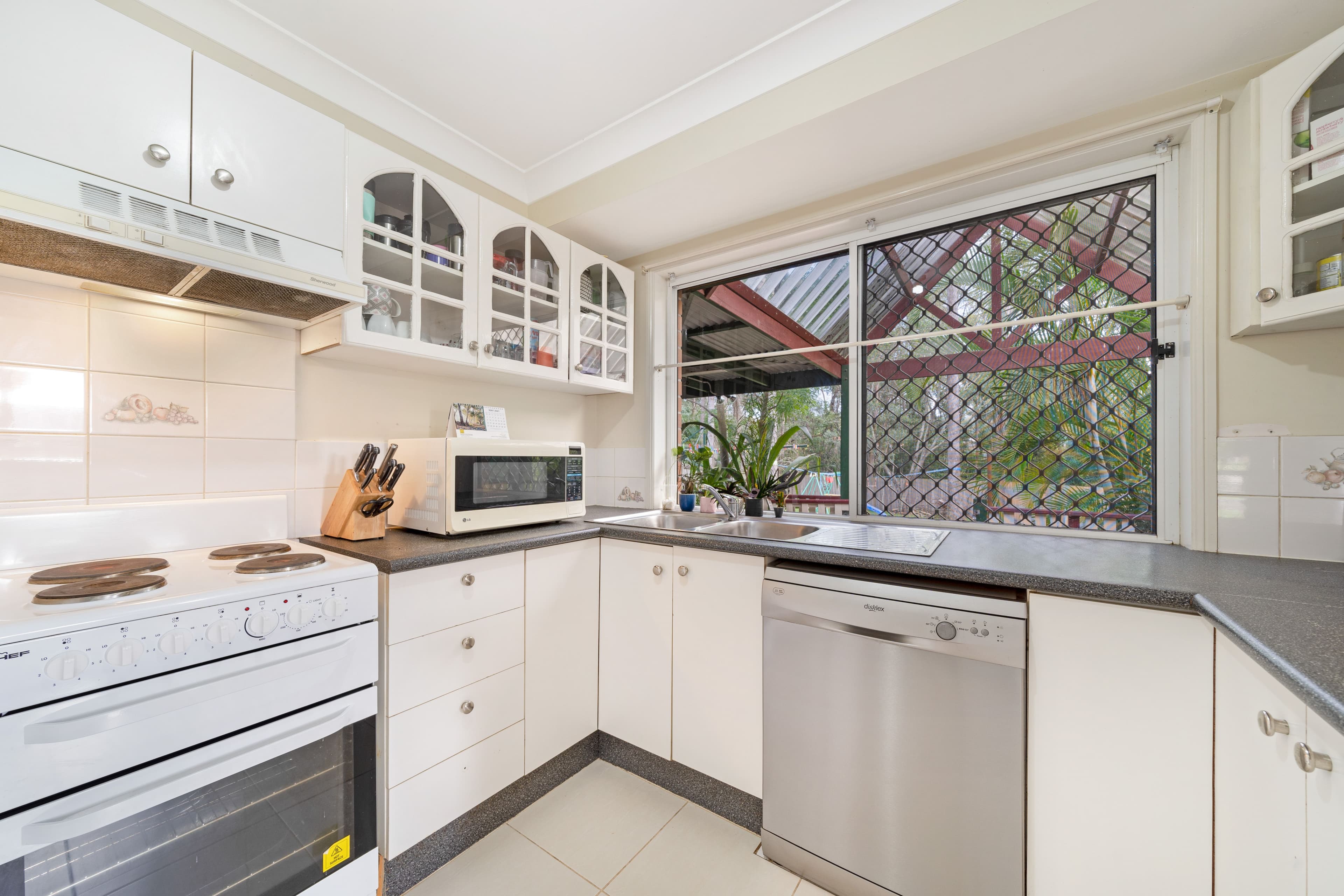 11 Natone Court, Edens Landing QLD 4207, Edens Landing - Thumbnail 7