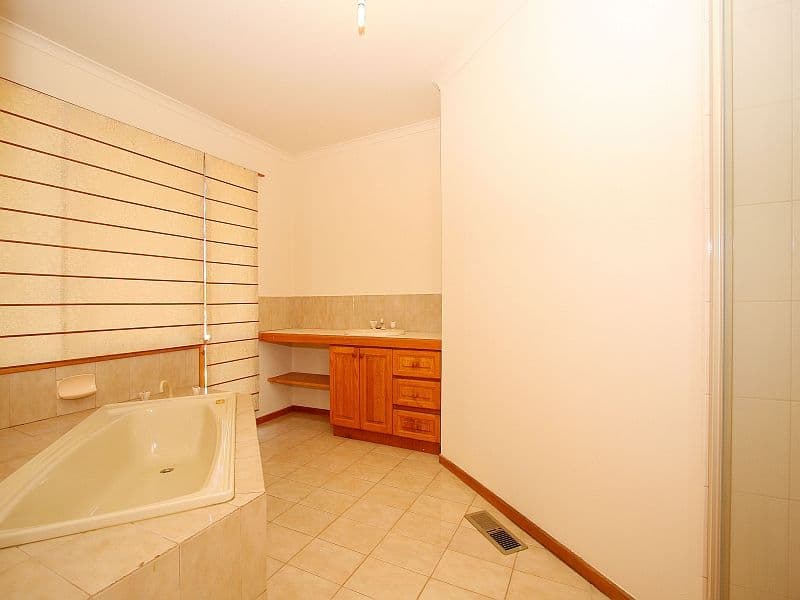 3 Waite Court, MILL PARK VIC 3082, Mill Park - Thumbnail 6