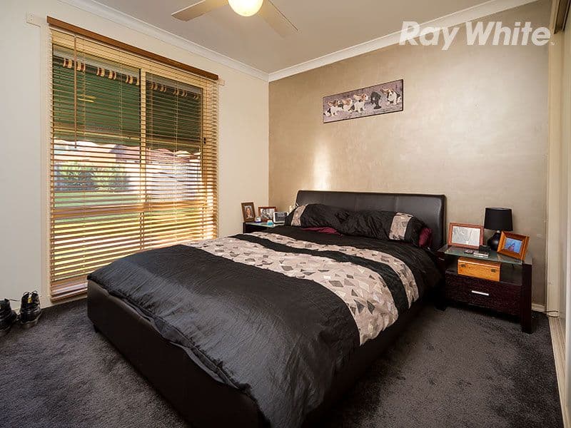 8 Creighton Court, Lavington - Thumbnail 7