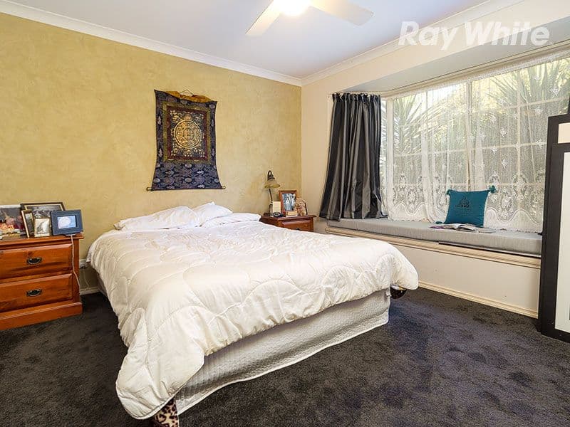 8 Creighton Court, Lavington - Thumbnail 8