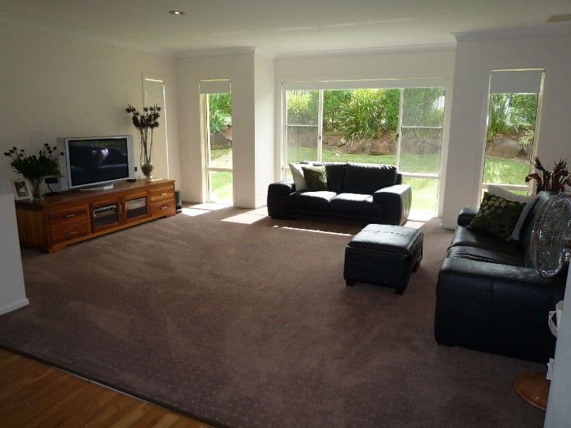 8 O'Brien Court, ARUNDEL QLD 4214, Arundel - Thumbnail 3