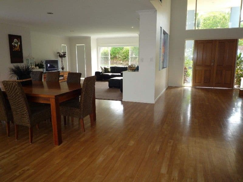 8 O'Brien Court, ARUNDEL QLD 4214, Arundel - Thumbnail 8