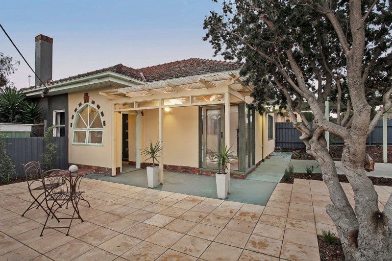 1 Ashmore Avenue, MORDIALLOC VIC 3195, Mordialloc - Image 1