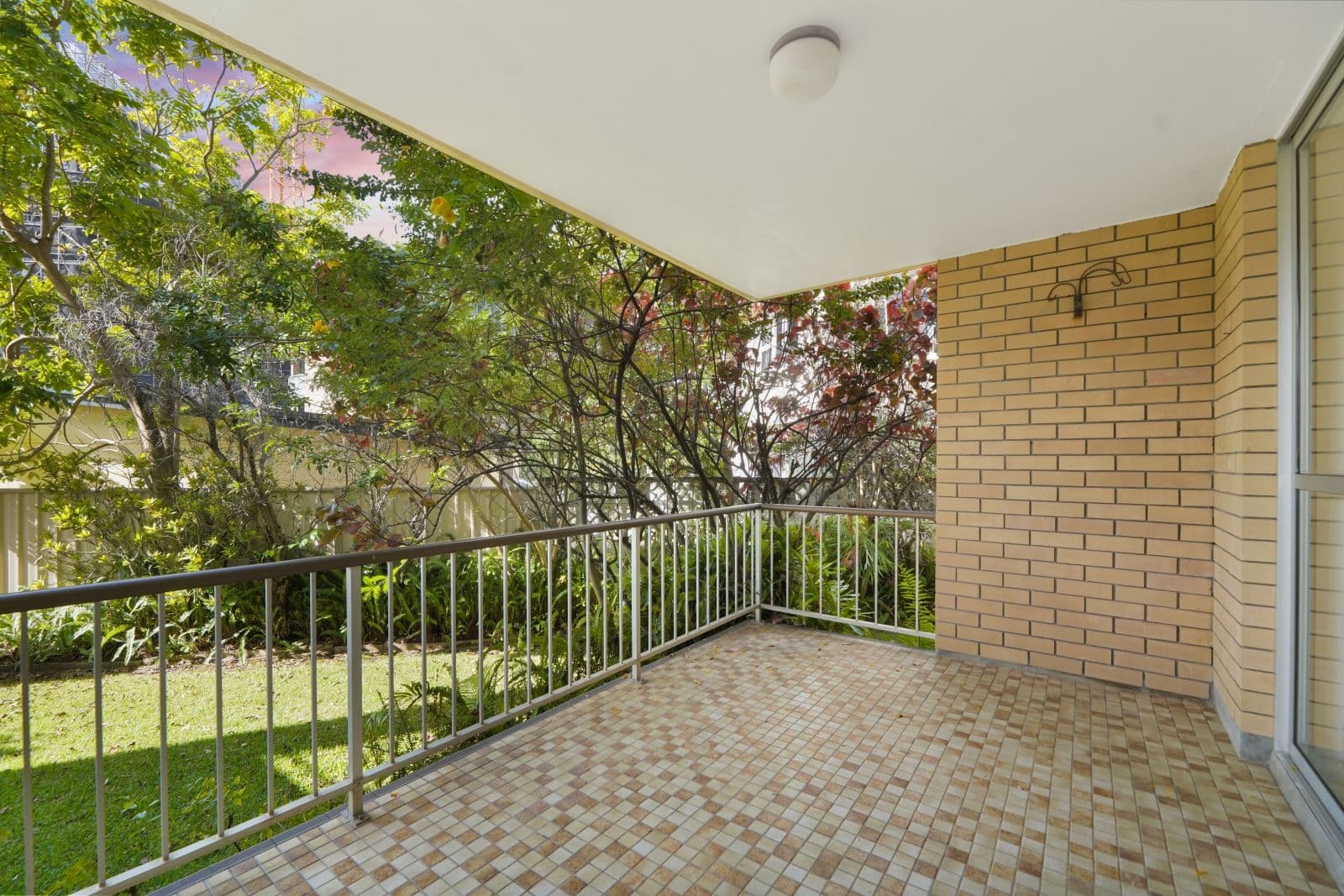 8 Nyrang Avenue, Palm Beach QLD 4221, Palm Beach - Thumbnail 3